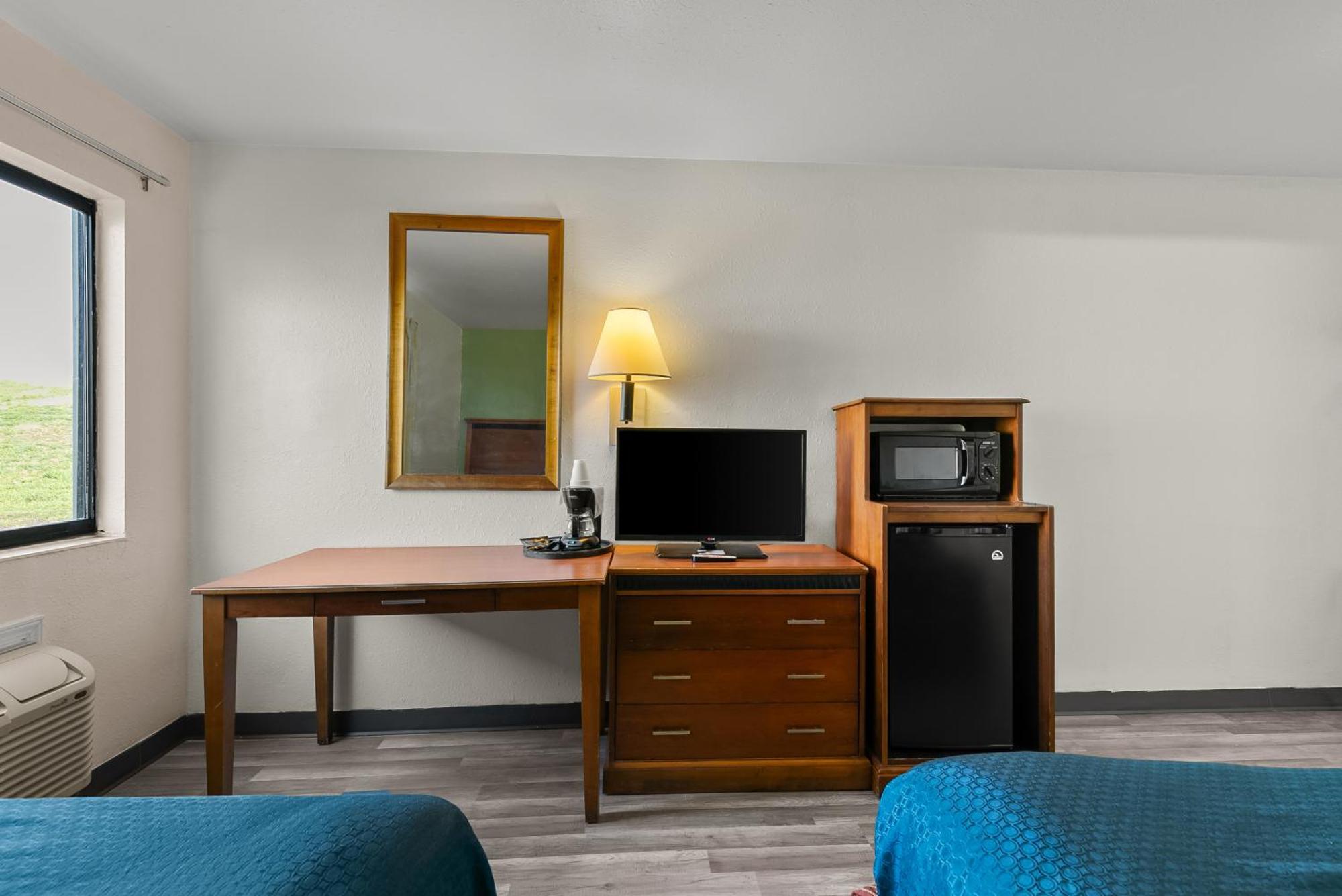Americas Best Value Inn - Lincoln Airport Extérieur photo